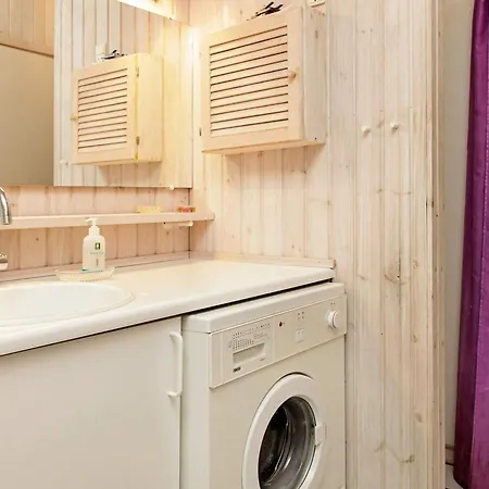 Holiday home 6 Person In Humble-by Traum *