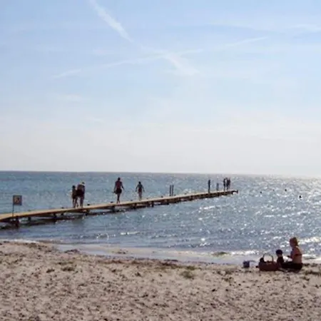 Holiday home 6 Person In Humble-by Traum Humble