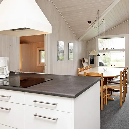 Holiday home 6 Person In Humble-by Traum