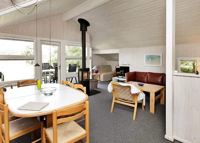 6 Person In Humble-by Traum Nordenbro Vesteregn