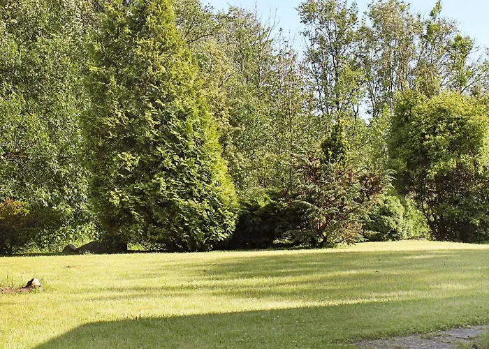 6 Person In Humble-by Traum *